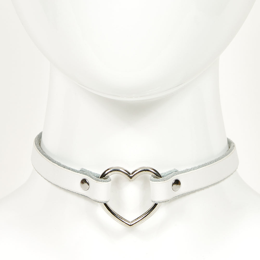 
                  
                    heart choker white front
                  
                